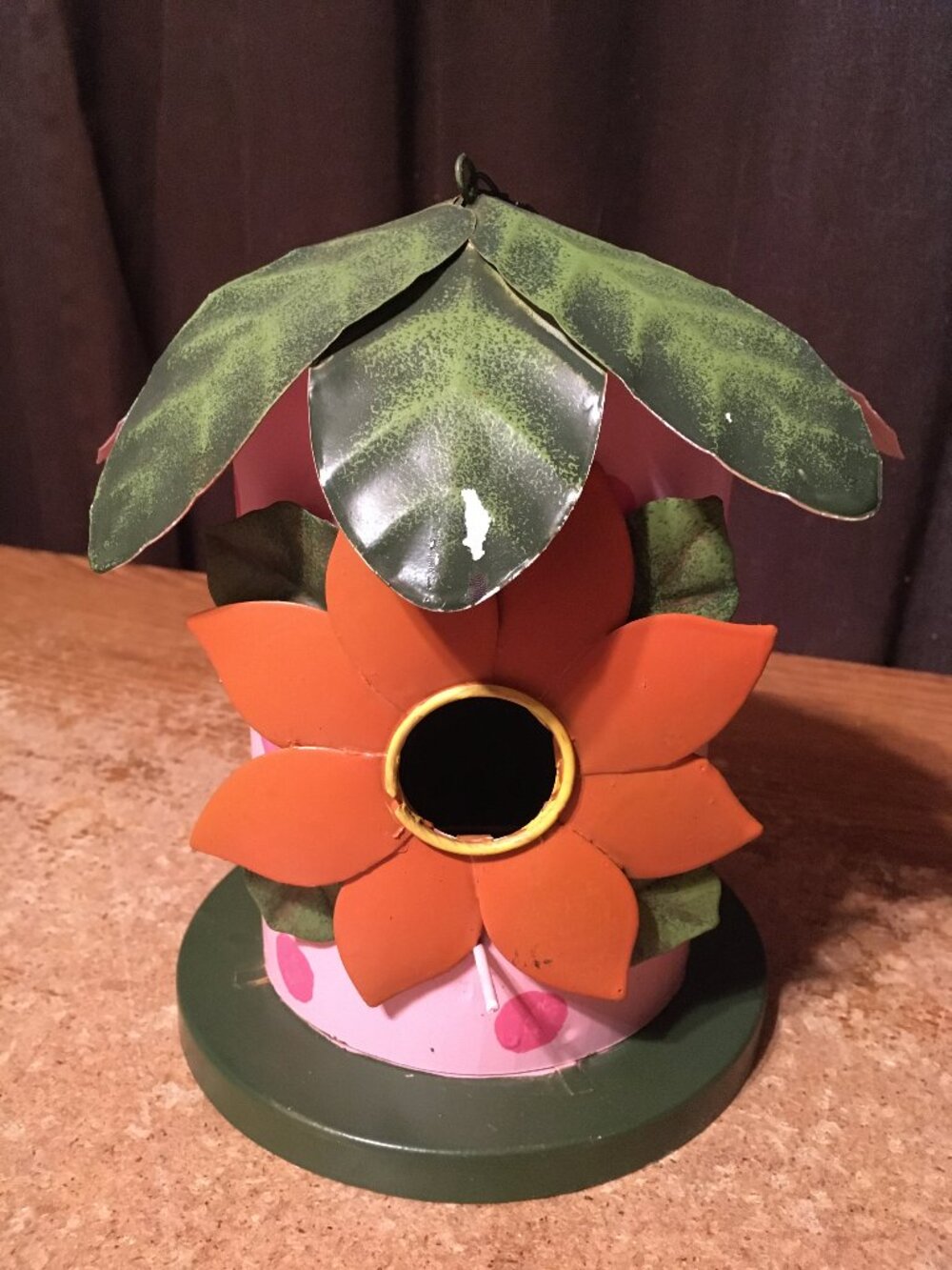 ALUMINUM POLKADOT LEAF TOP HANGING BIRDHOUSE